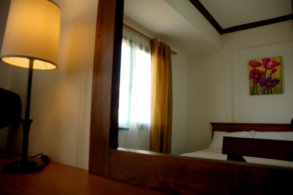 Isabelle Royale Paranaque Paranaque City Экстерьер фото