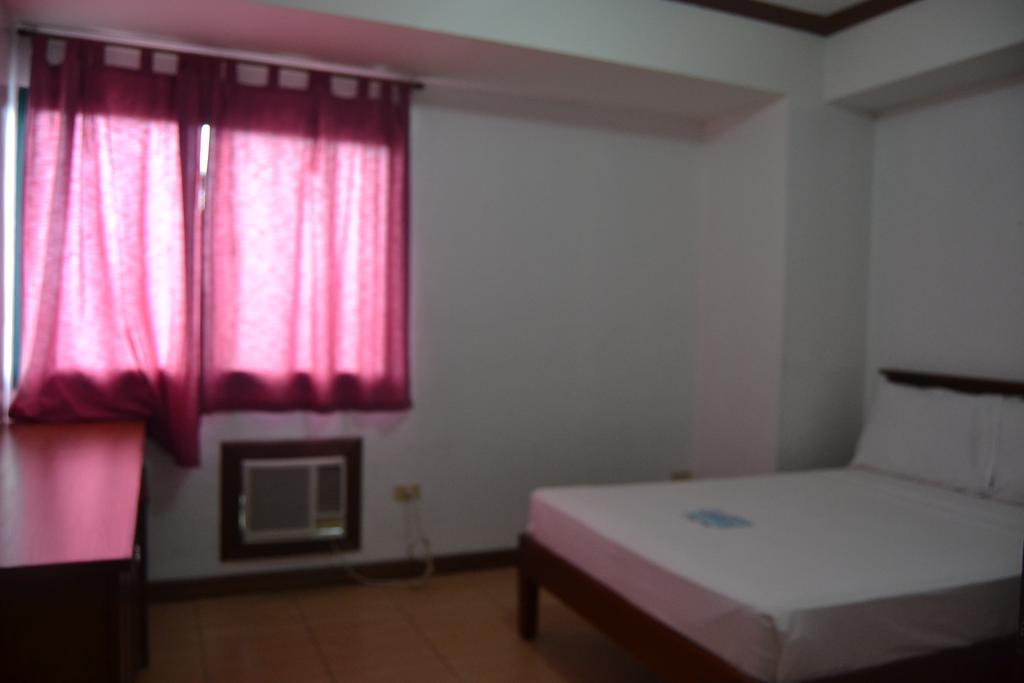 Isabelle Royale Paranaque Paranaque City Экстерьер фото
