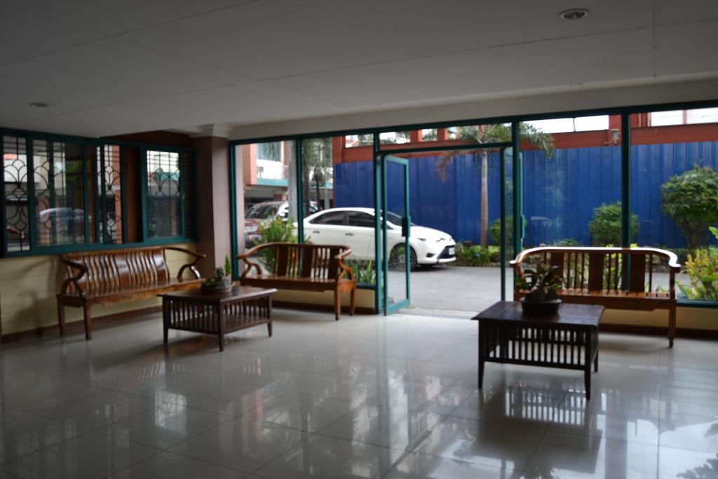 Isabelle Royale Paranaque Paranaque City Экстерьер фото