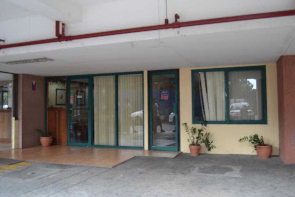 Isabelle Royale Paranaque Paranaque City Экстерьер фото