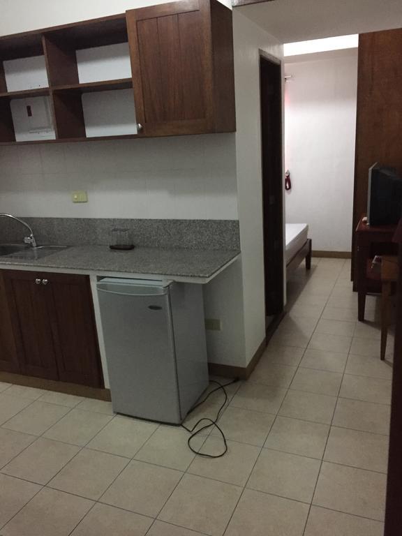 Isabelle Royale Paranaque Paranaque City Экстерьер фото