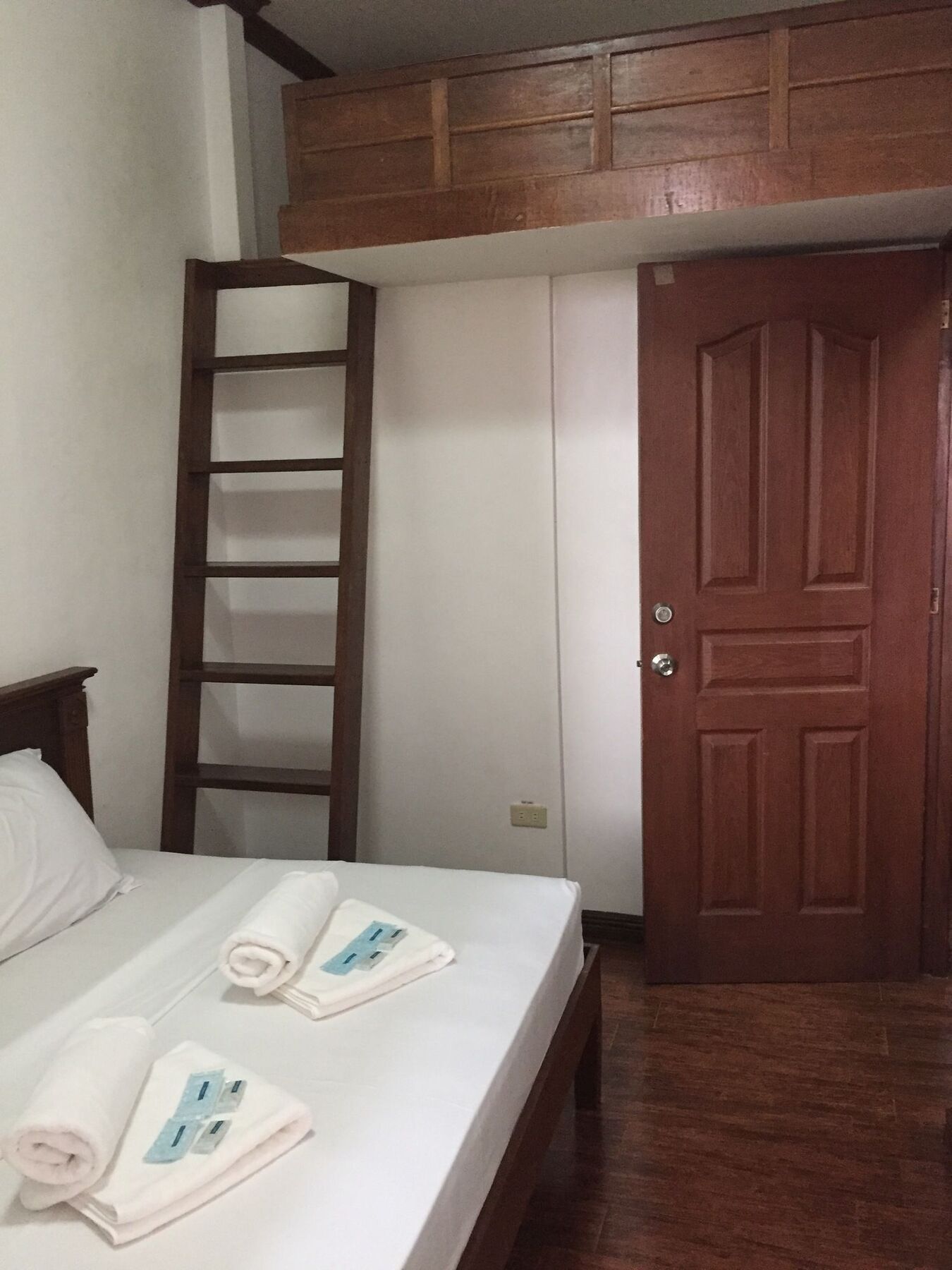 Isabelle Royale Paranaque Paranaque City Экстерьер фото